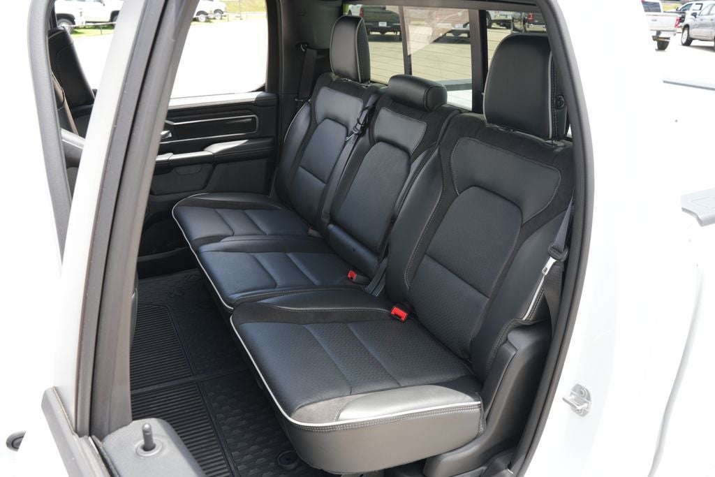 2026 RAM 1500 Laramie Crew Cab 4x4 5'7' Box