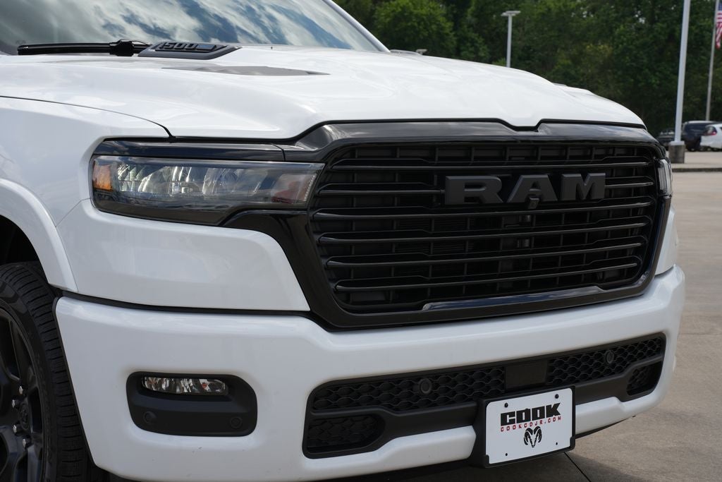 2026 RAM 1500 Laramie Crew Cab 4x4 5'7' Box