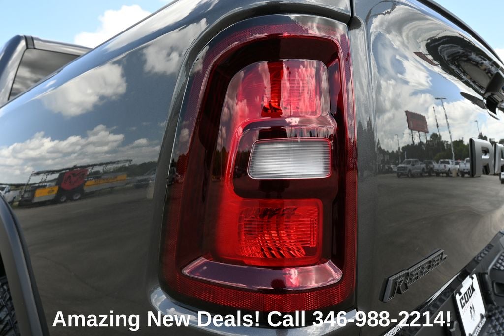 2027 RAM 1500 RAM 1500 REBEL CREW CAB 4X4 5'7' BOX