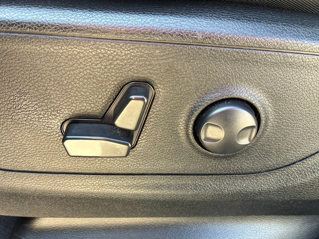 2022 RAM 1500 Big Horn Crew Cab 4x4 6'4' Box