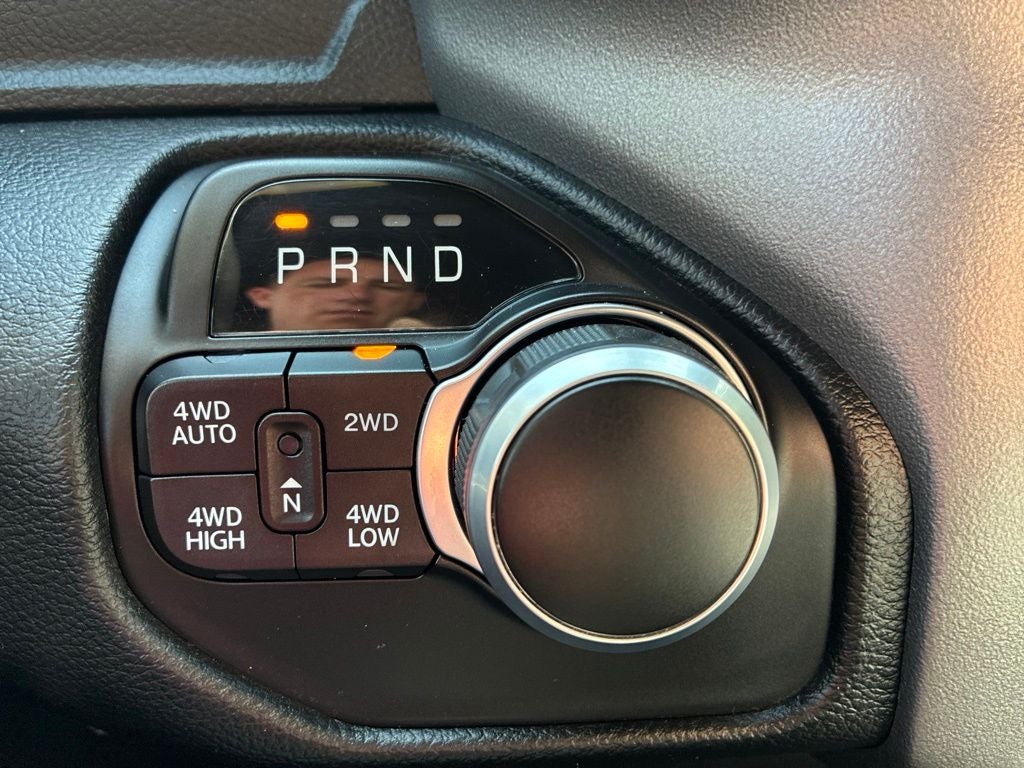 2022 RAM 1500 Big Horn Crew Cab 4x4 6'4' Box