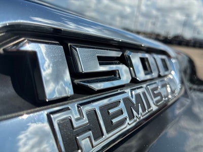 2022 RAM 1500 Big Horn Crew Cab 4x4 6'4' Box