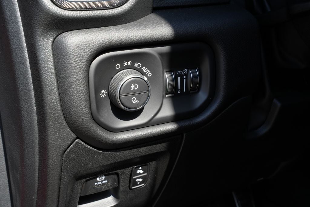 2026 RAM Ram 1500 RAM 1500 RHO CREW CAB 4X4 5'7' BOX