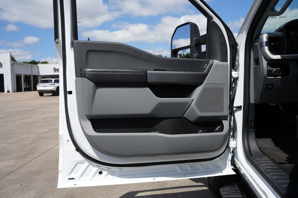 2025 Ford F-350 XLT