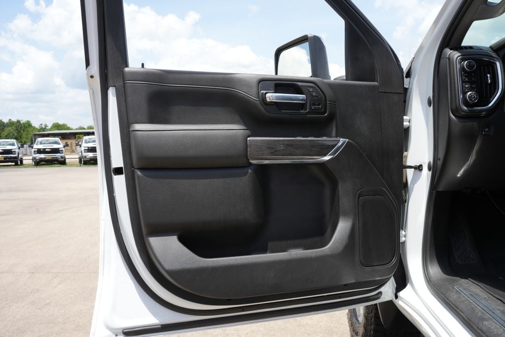 2022 Chevrolet Silverado 2500HD 4WD Crew Cab Standard Bed LTZ