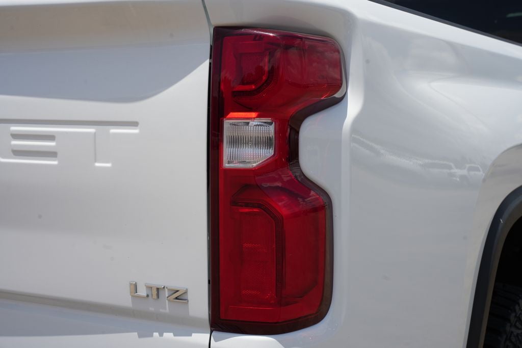 2022 Chevrolet Silverado 2500HD 4WD Crew Cab Standard Bed LTZ