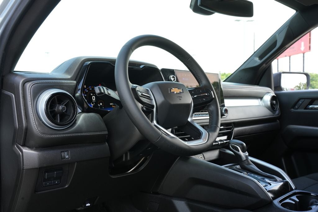 2024 Chevrolet Colorado 2WD LT