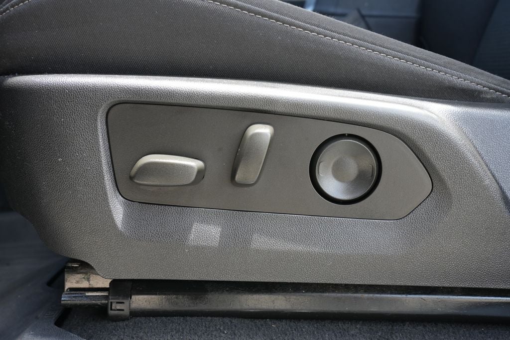 2024 Chevrolet Colorado 2WD LT