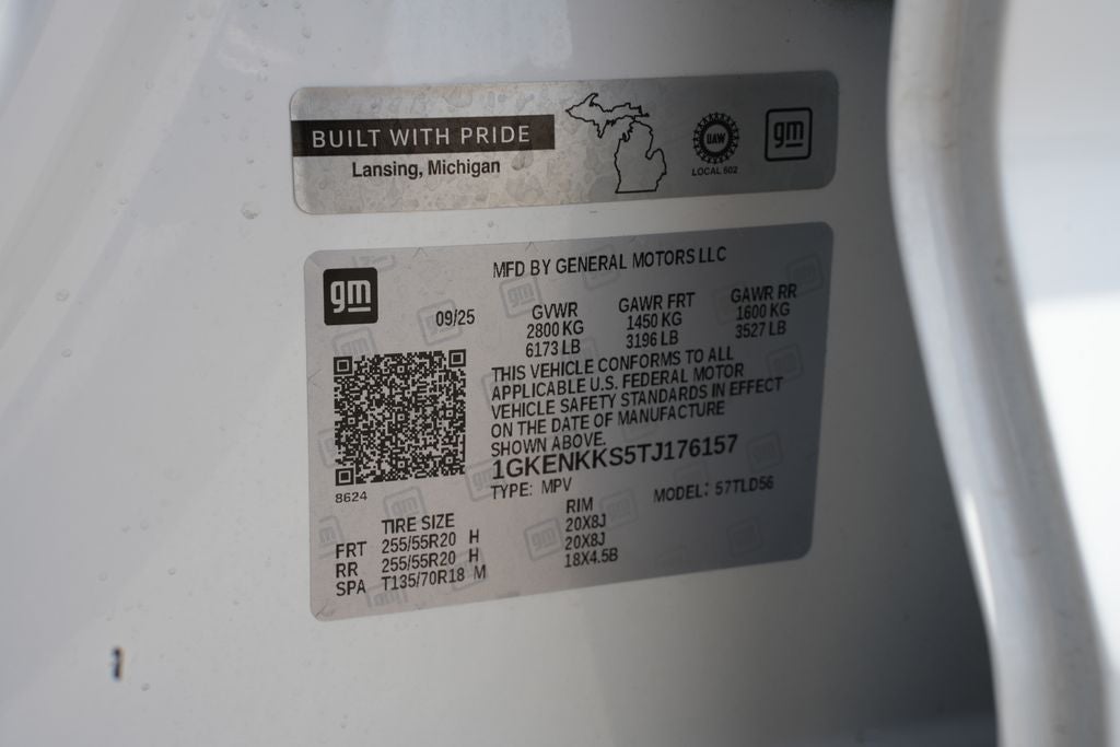 2026 GMC Acadia Elevation FWD