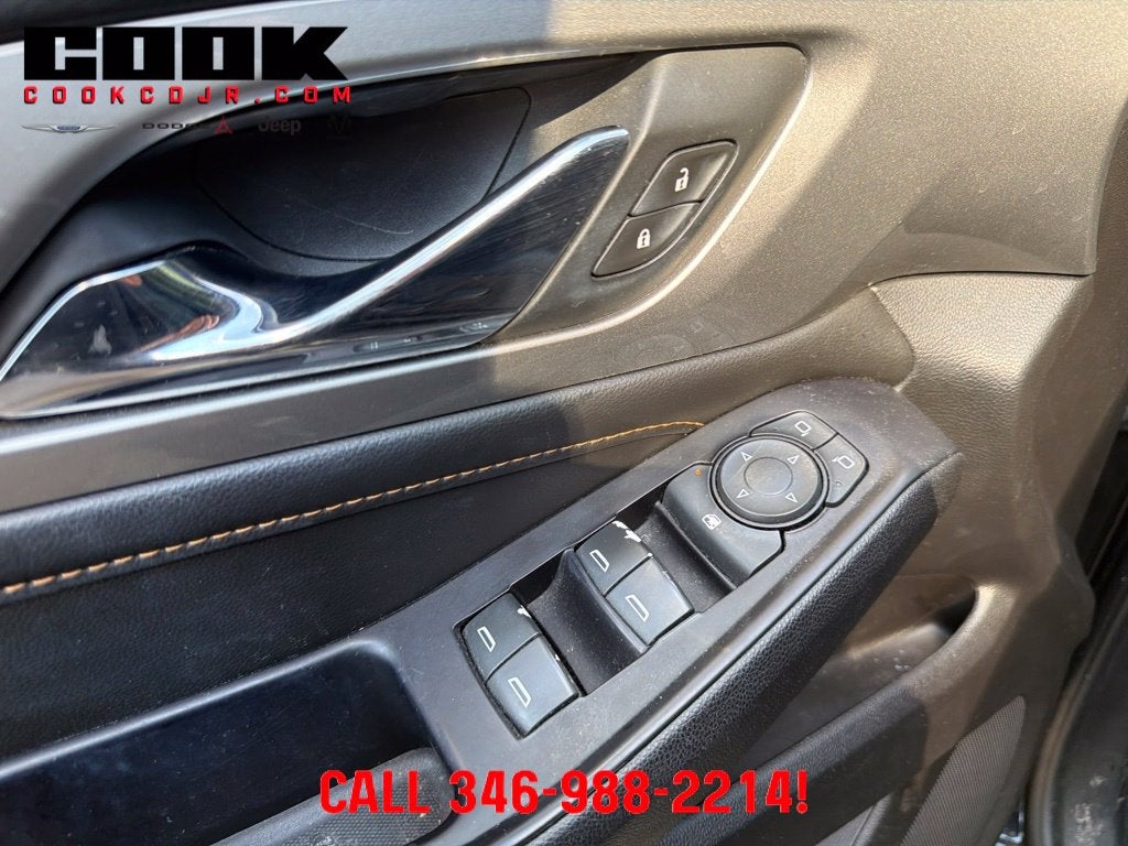 2018 Chevrolet Traverse LS