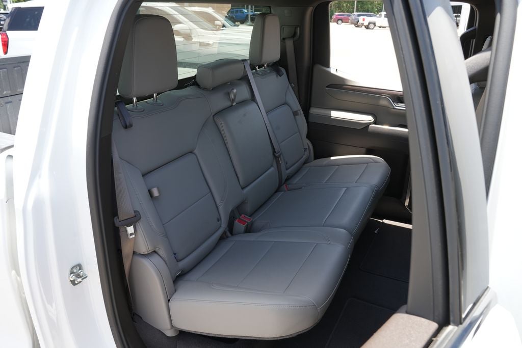 2026 GMC Sierra 1500 Crew Cab, Short Bed, SLT, 4WD