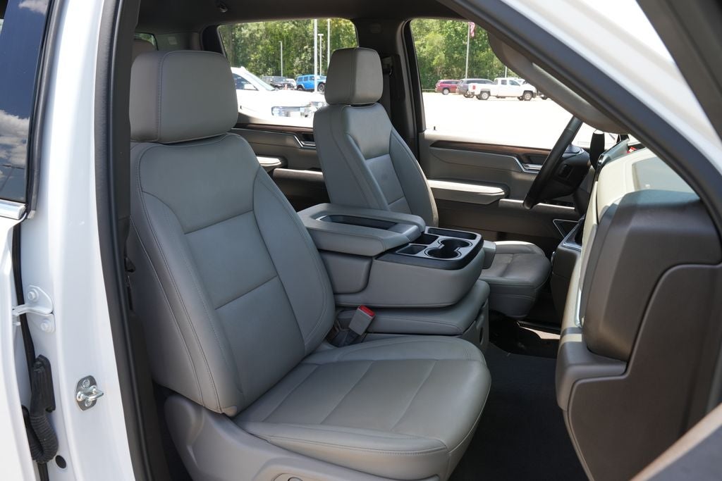 2026 GMC Sierra 1500 Crew Cab, Short Bed, SLT, 4WD