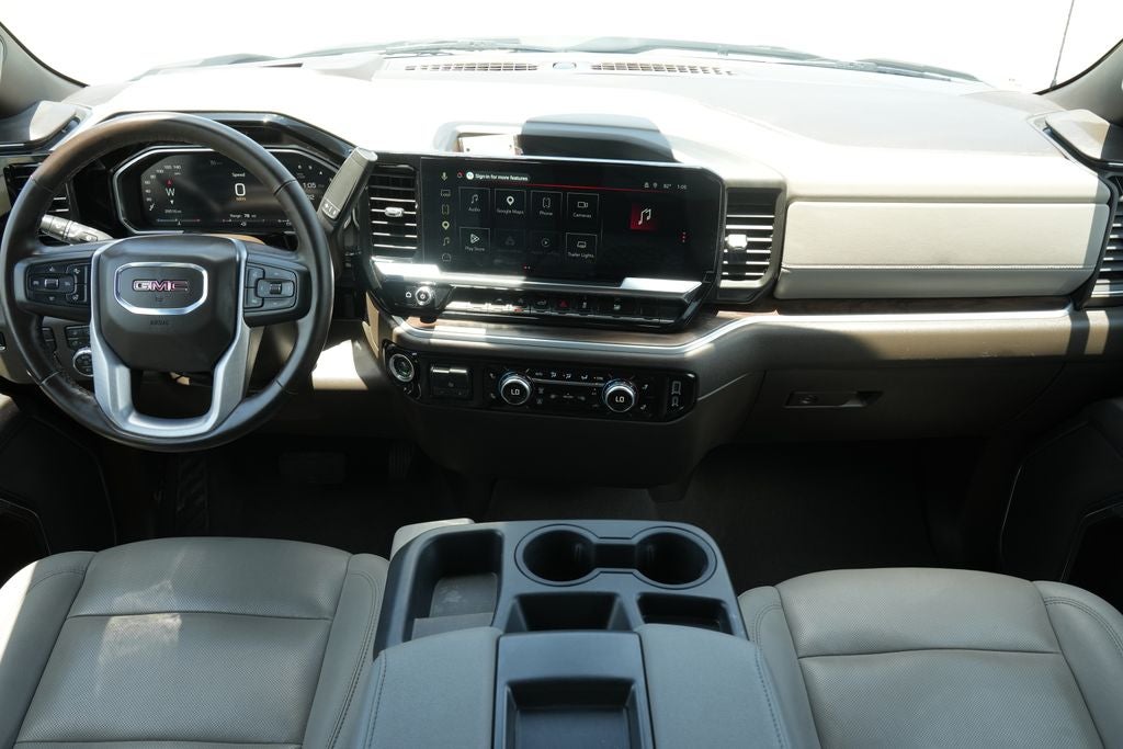 2026 GMC Sierra 1500 Crew Cab, Short Bed, SLT, 4WD