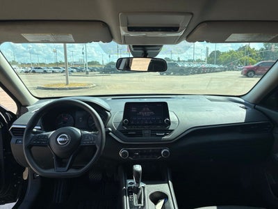 2025 Nissan Altima S FWD