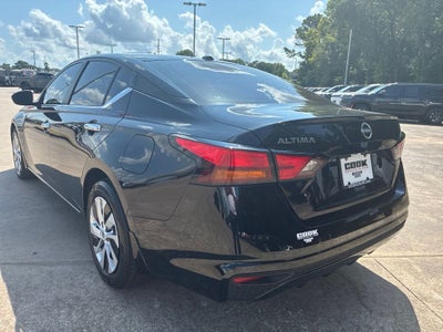 2025 Nissan Altima S FWD