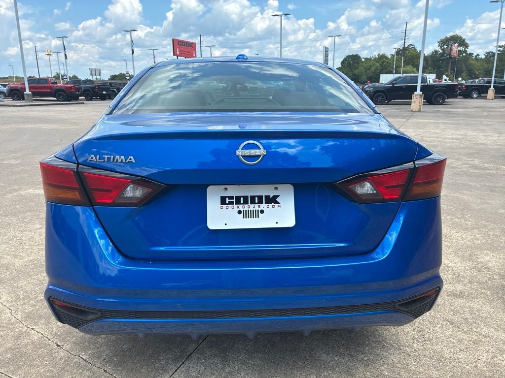 2025 Nissan Altima SV FWD