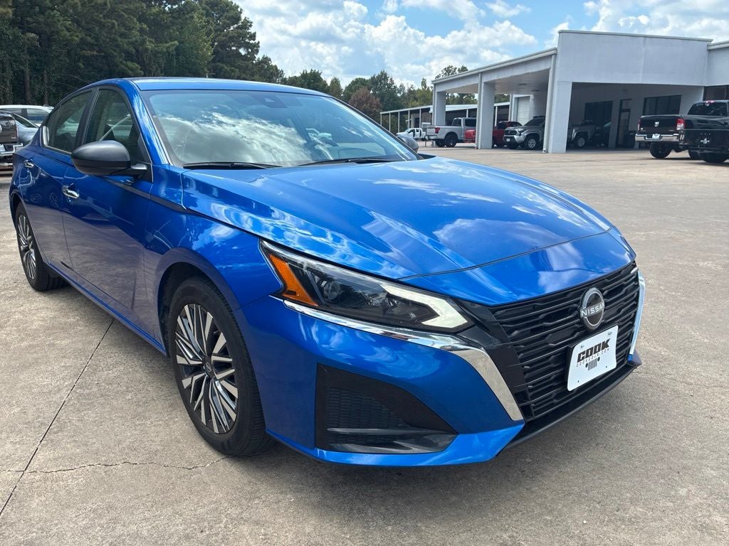 2025 Nissan Altima SV FWD