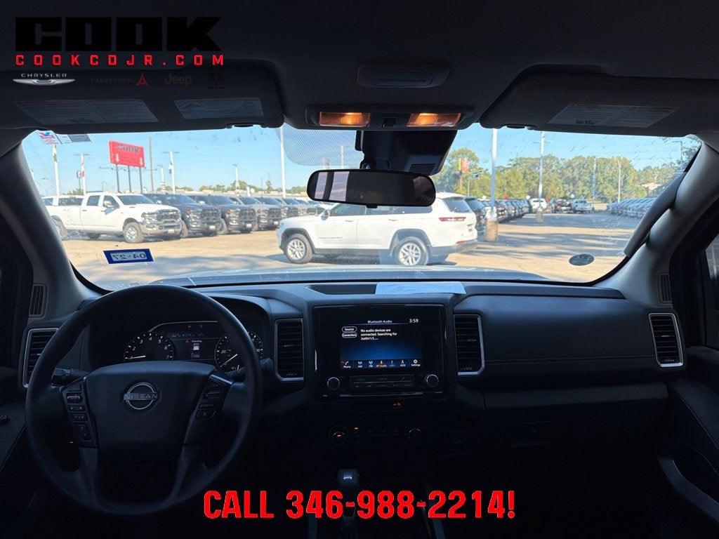 2022 Nissan Frontier Crew Cab SV 4x2