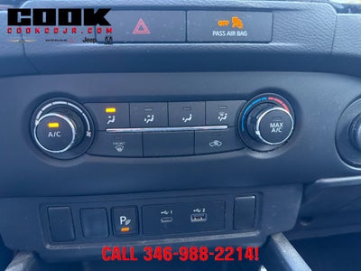 2022 Nissan Frontier Crew Cab SV 4x2