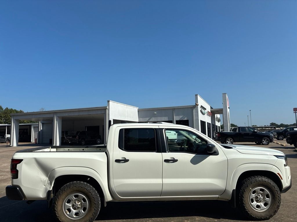 2022 Nissan Frontier Crew Cab S 4x4