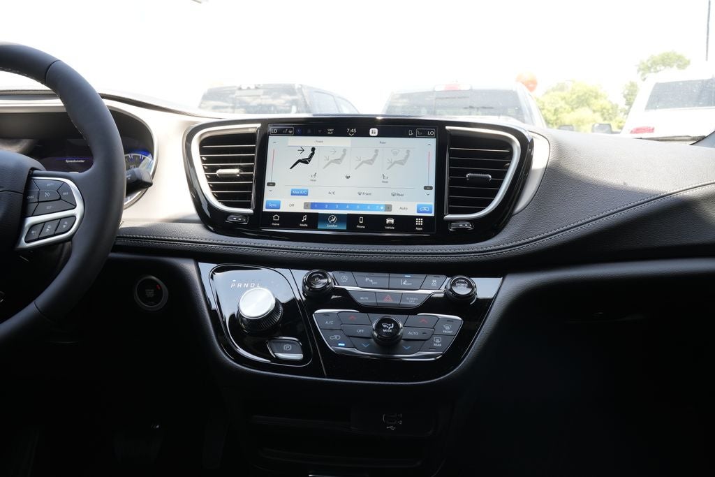 2027 Chrysler Pacifica PACIFICA SELECT