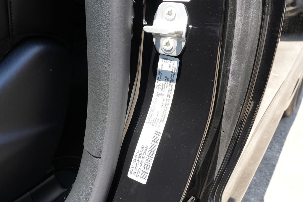 2027 Chrysler Pacifica PACIFICA SELECT