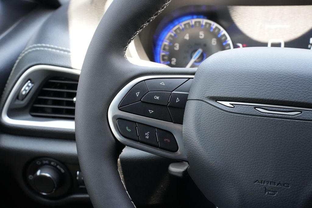 2027 Chrysler Pacifica PACIFICA SELECT