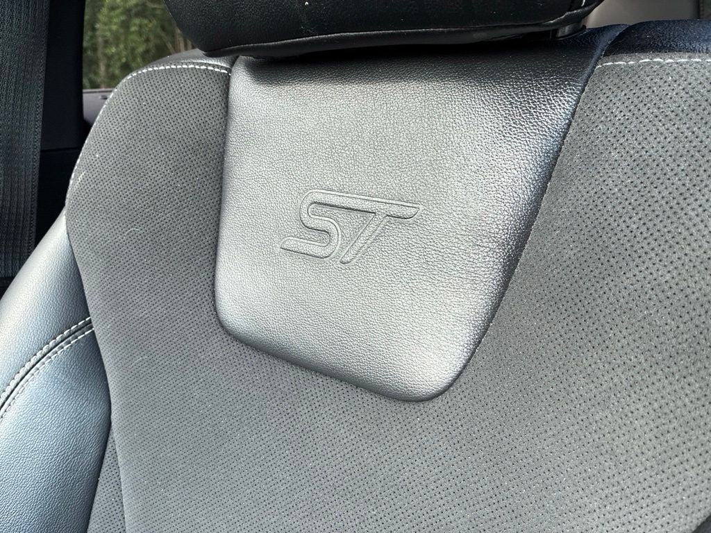 2019 Ford Edge ST