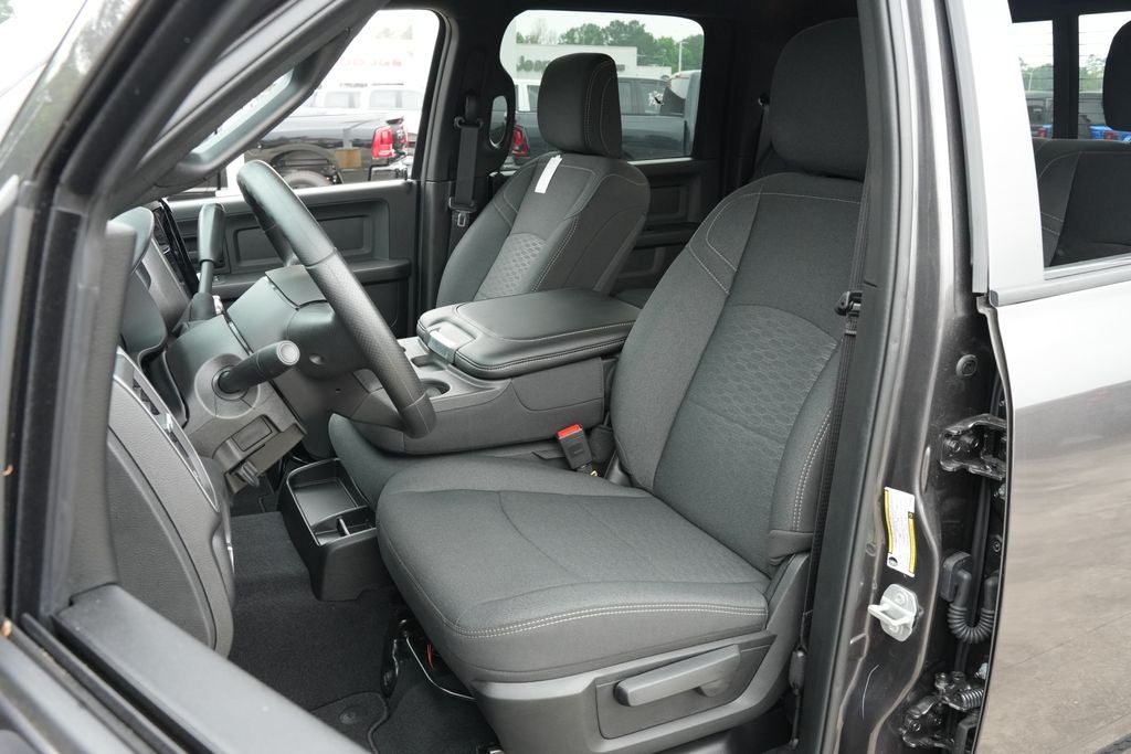 2026 RAM 2500 RAM 2500 TRADESMAN CREW CAB 4X4 6'4' BOX