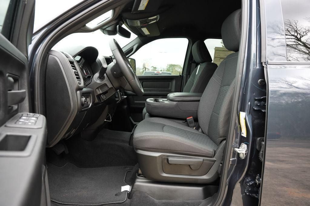 2026 RAM 2500 RAM 2500 TRADESMAN CREW CAB 4X4 6'4' BOX