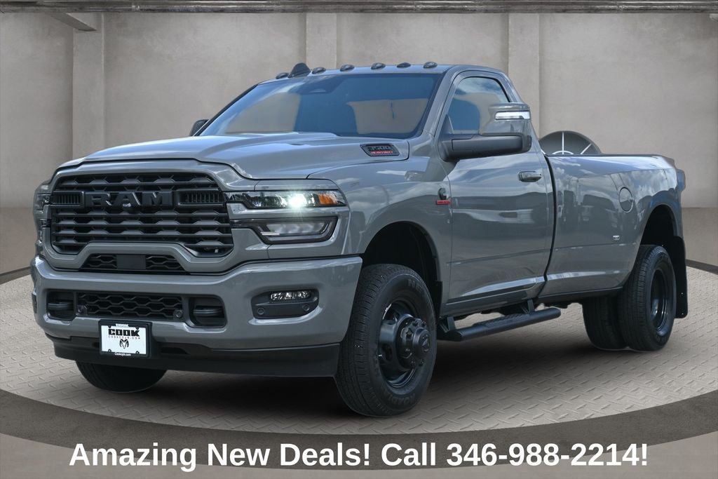 2026 RAM 3500 RAM 3500 TRADESMAN REGULAR CAB 4X4 8' BOX