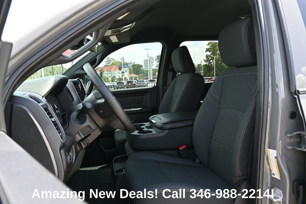 2027 RAM 3500 RAM 3500 TRADESMAN CREW CAB 4X4 8' BOX