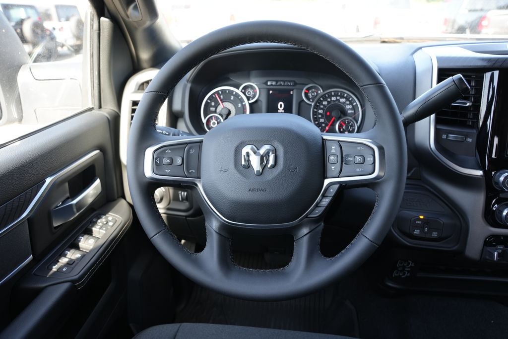 2026 RAM 3500 RAM 3500 BIG HORN CREW CAB 4X4 8' BOX