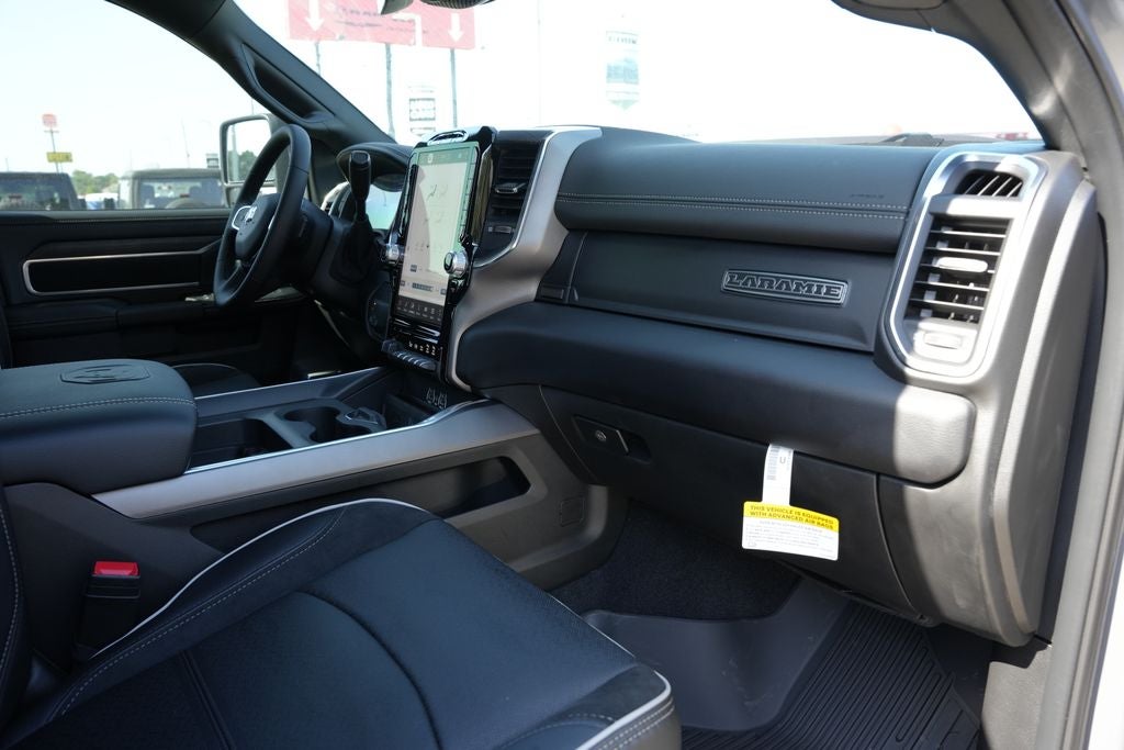 2026 RAM Ram 3500 RAM 3500 LARAMIE CREW CAB 4X4 8' BOX