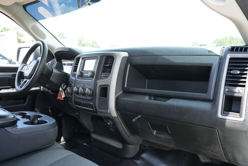 2023 RAM 1500 Classic Tradesman Regular Cab 4x2 8' Box