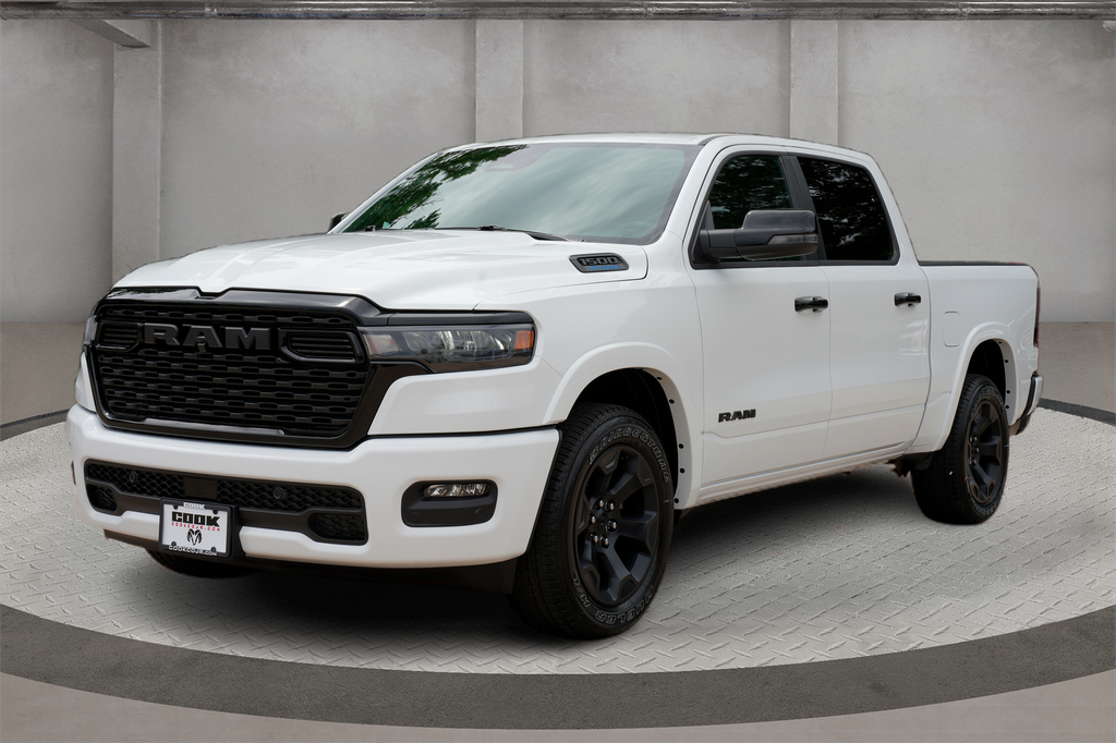 2026 RAM 1500 LONE STAR CREW CAB 4X2 5'7' BOX