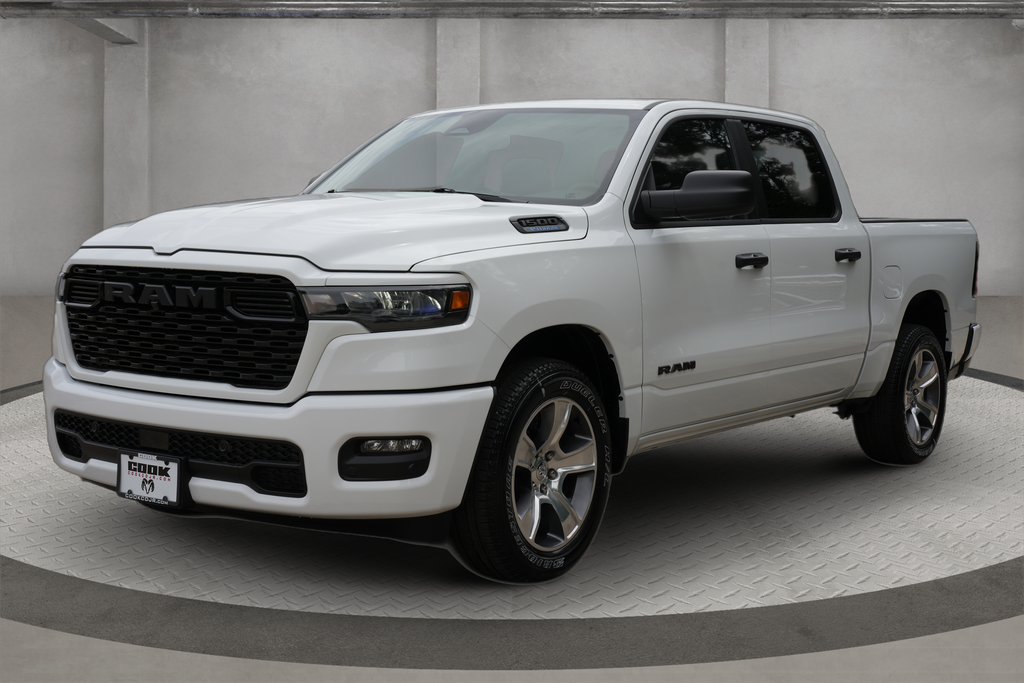 2026 RAM 1500 EXPRESS CREW CAB 4X2 5'7' BOX
