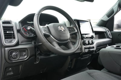 2026 RAM 1500 RAM 1500 EXPRESS CREW CAB 4X2 5'7' BOX