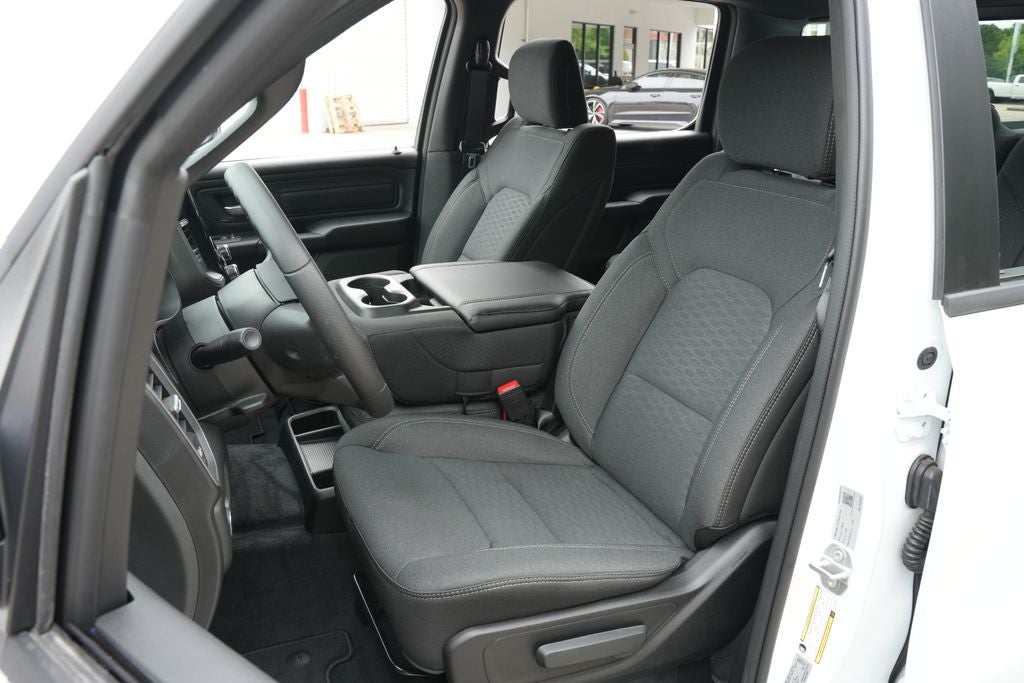 2026 RAM 1500 RAM 1500 EXPRESS CREW CAB 4X2 5'7' BOX