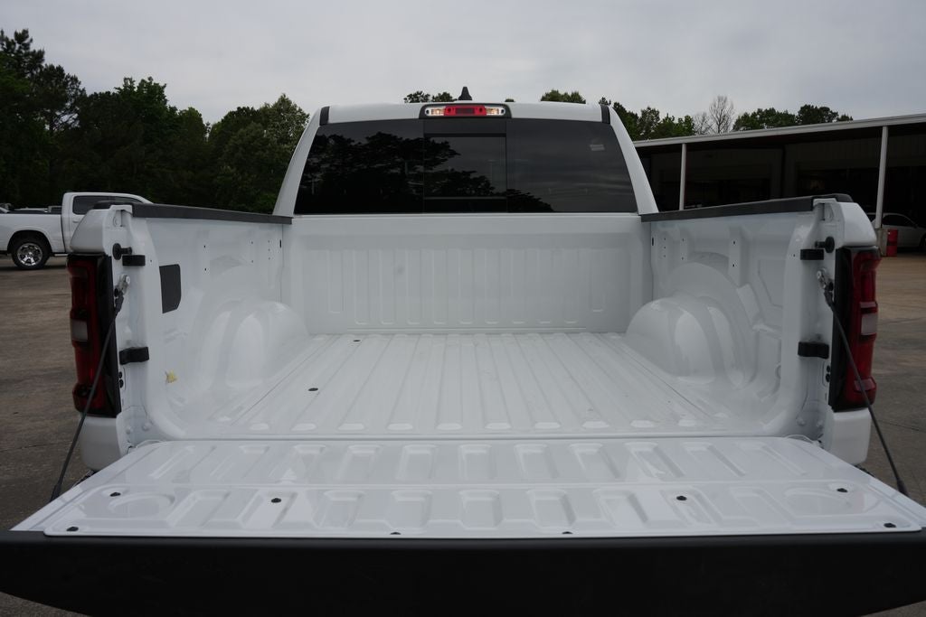 2026 RAM 1500 RAM 1500 EXPRESS CREW CAB 4X2 5'7' BOX