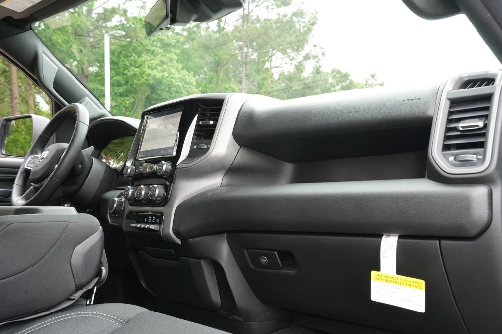 2026 RAM 1500 RAM 1500 EXPRESS CREW CAB 4X2 5'7' BOX