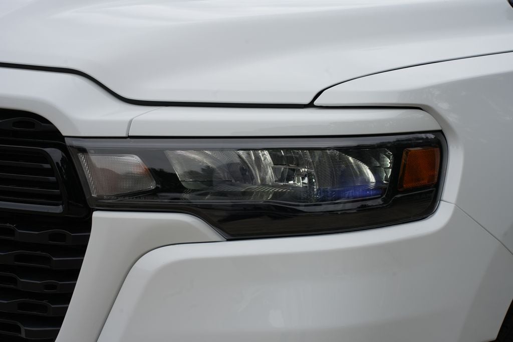 2026 RAM 1500 RAM 1500 EXPRESS CREW CAB 4X2 5'7' BOX