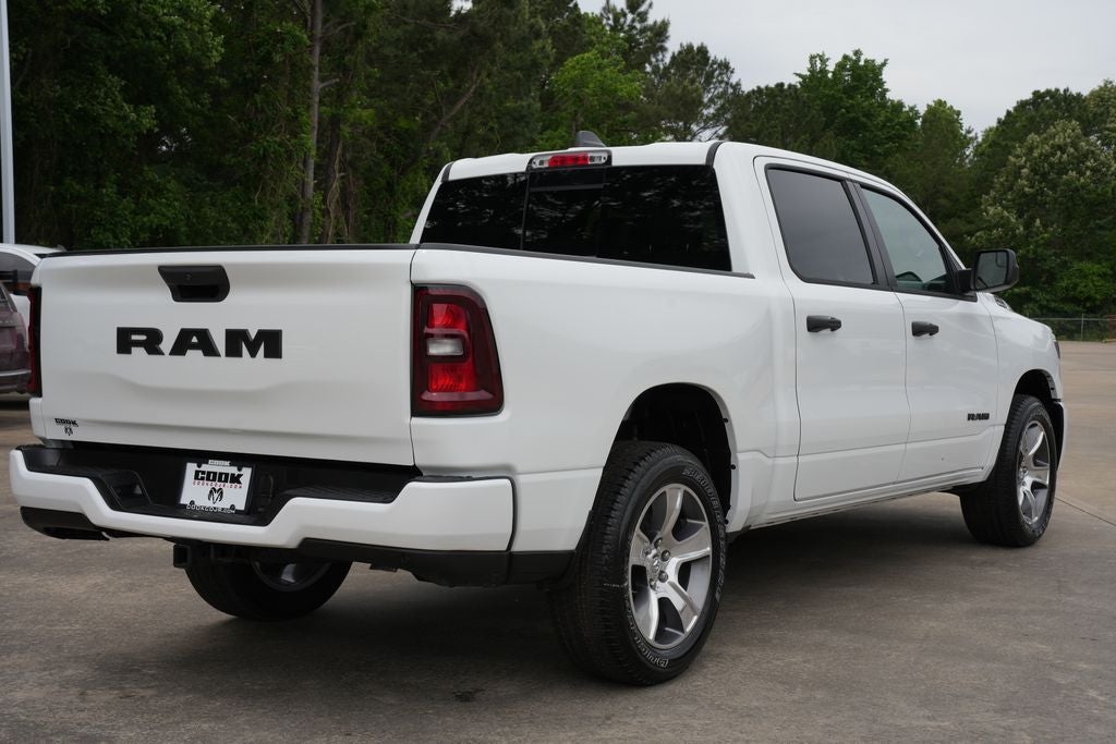 2026 RAM 1500 RAM 1500 EXPRESS CREW CAB 4X2 5'7' BOX