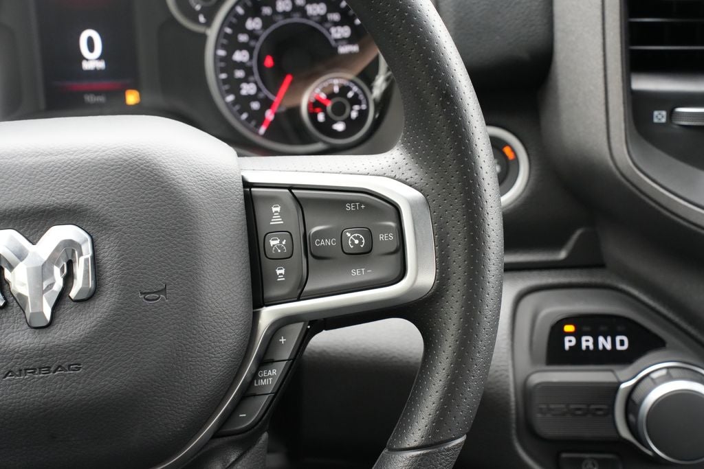 2026 RAM 1500 RAM 1500 EXPRESS CREW CAB 4X2 5'7' BOX