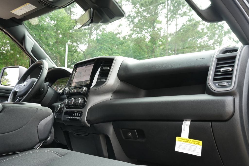 2026 RAM 1500 RAM 1500 EXPRESS CREW CAB 4X2 5'7' BOX