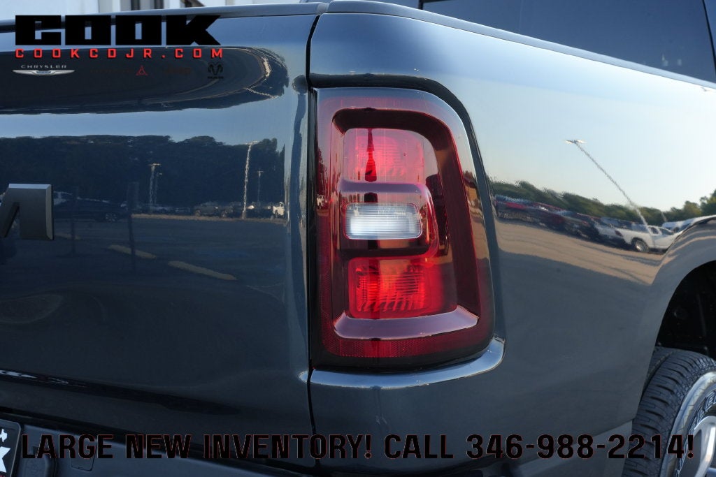 2027 RAM 1500 RAM 1500 EXPRESS CREW CAB 4X2 5'7' BOX