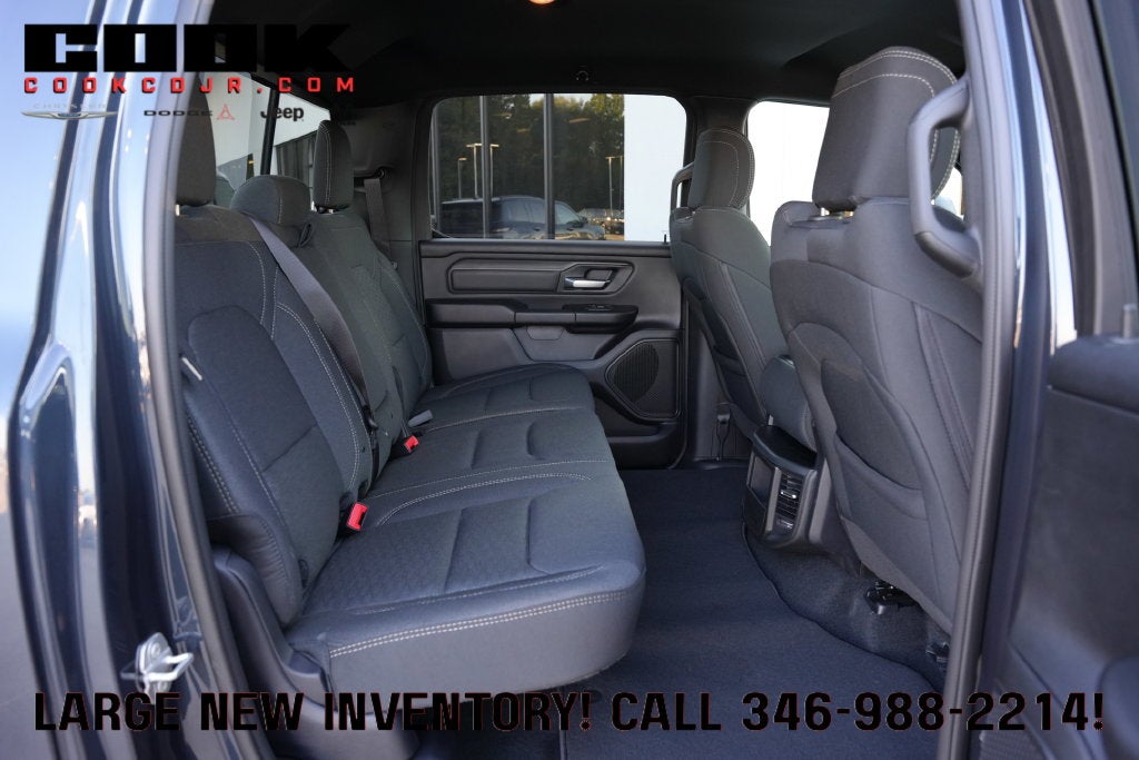 2027 RAM 1500 RAM 1500 EXPRESS CREW CAB 4X2 5'7' BOX