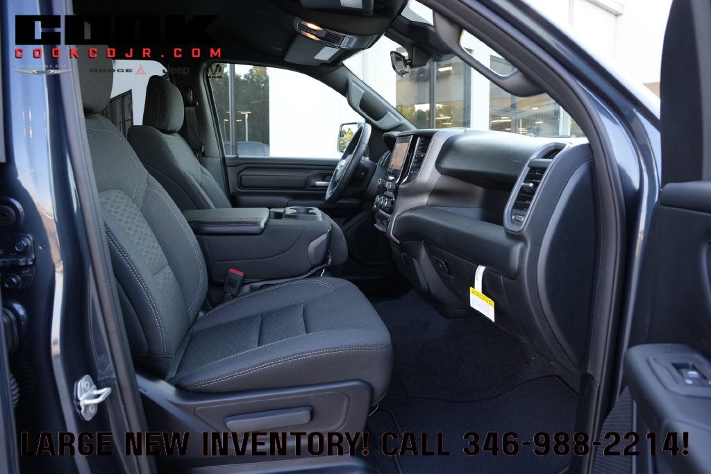 2027 RAM 1500 RAM 1500 EXPRESS CREW CAB 4X2 5'7' BOX