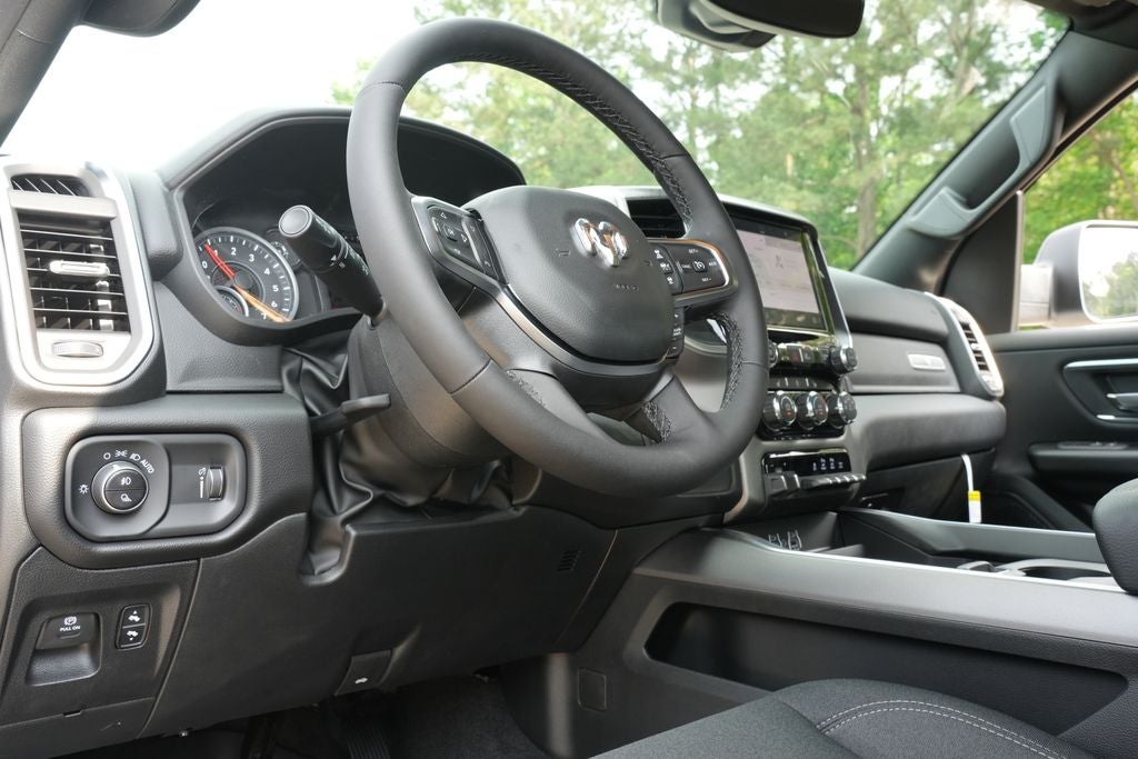 2026 RAM 1500 RAM 1500 LONE STAR CREW CAB 4X4 5'7' BOX