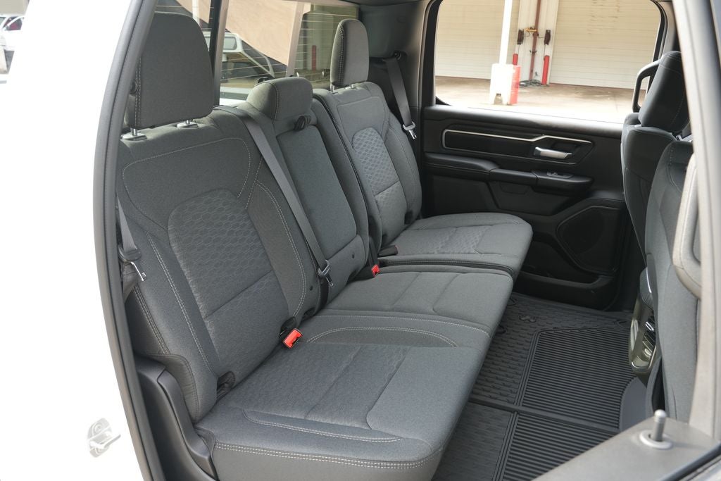 2026 RAM 1500 RAM 1500 LONE STAR CREW CAB 4X4 5'7' BOX